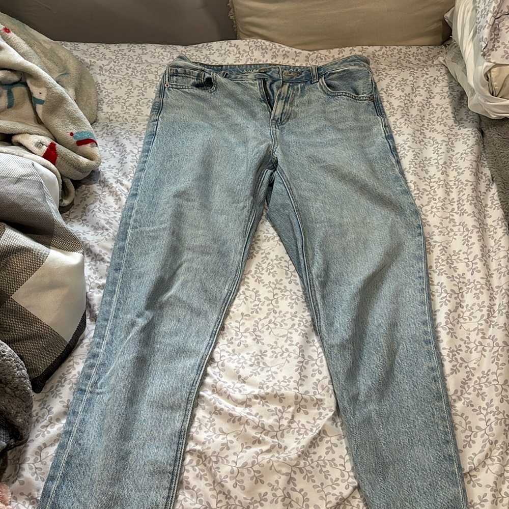 Women’s American eagle jeans
